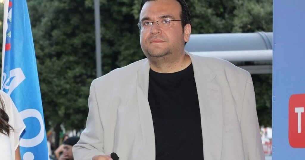 Φίλιππος Καμπούρης: Στο Γεννηματάς μετά από έντονη αδιαθεσία – «Παθαίνω εγκεφαλικό»
