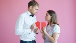 Η αγάπη δεν χρειάζεται έλεγχο: 12 γονεϊκές ατάκες που βαραίνουν την ανεξαρτησία των παιδιών