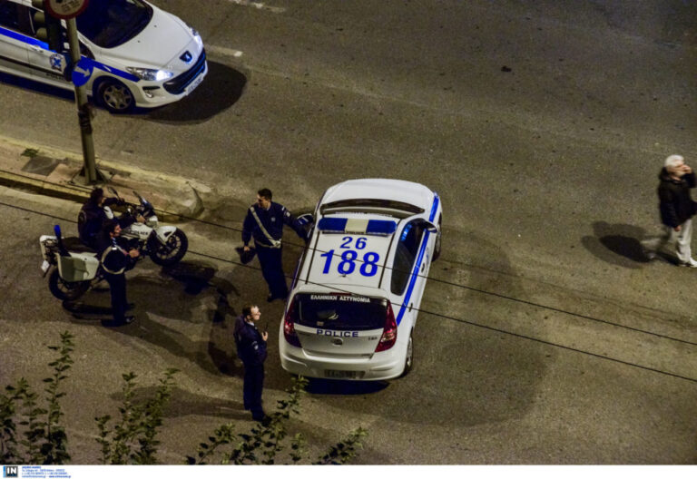 Ελευσίνα: Καταζητούνται 22χρονος και 18χρονος για την αιματηρή επίθεση με μαχαίρι στον 32χρονο