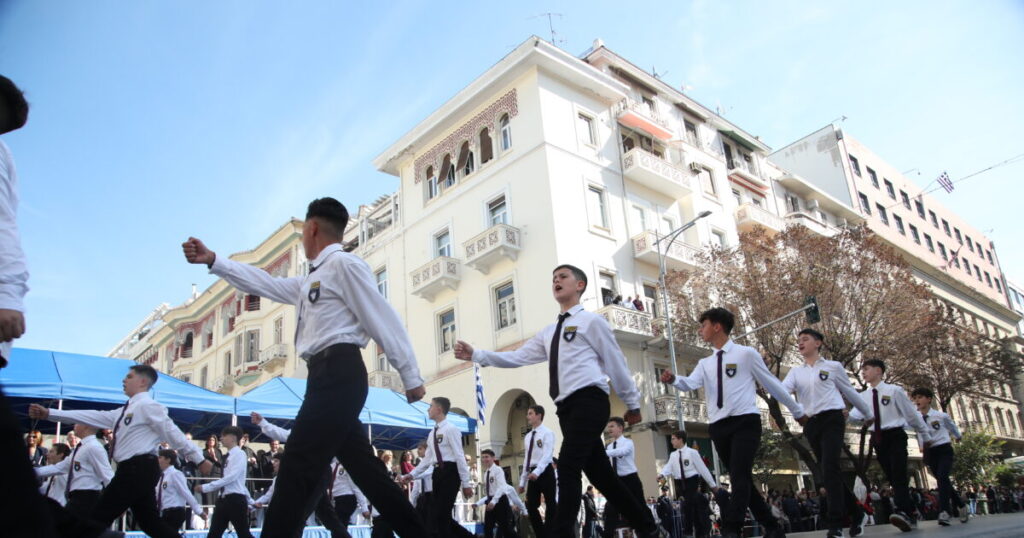 Κλειστοί Τσιμισκή και Παύλου Μελά για τη μαθητική παρέλαση στη Θεσσαλονίκη