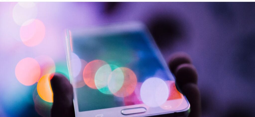 Smartphone: Πότε ανοίγει η πλατφόρμα για τις αιτήσεις των vouchers – Οι δικαιούχοι και τα ποσά
