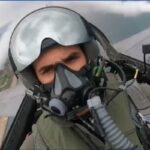 Ο πιλότος της ομάδας «ΖΕΥΣ» εντυπωσίασε με τους ελιγμούς του και έστειλε μήνυμα για την ελευθερία